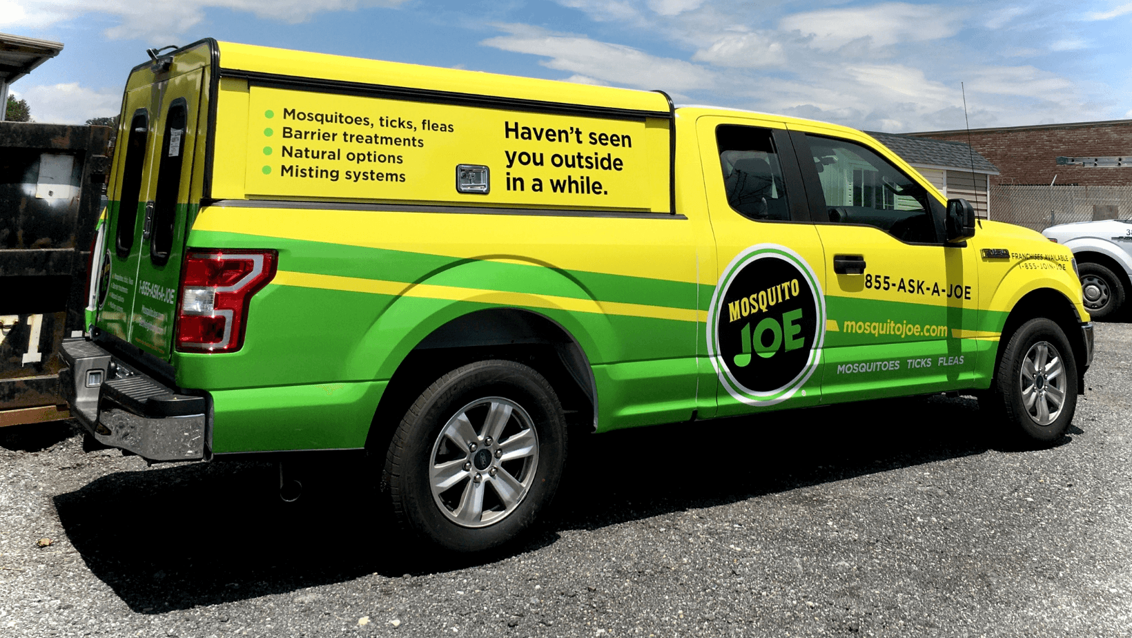 yellow-and-green-vehicle-wrap-advertising-business