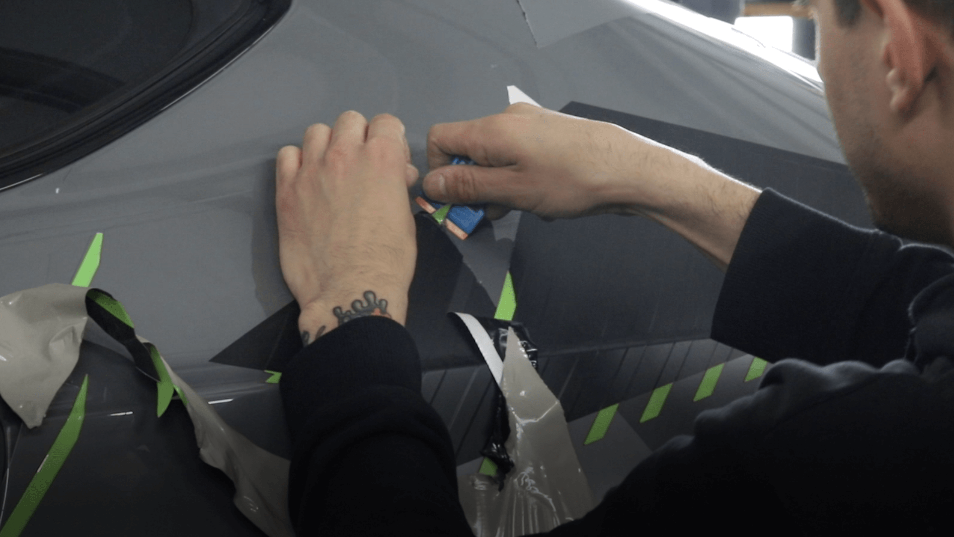 vehicle-wrap-removal-how-it-works Audi RS7 Dragon Vehicle Wrap 2019 USSC Sign Exchange Show