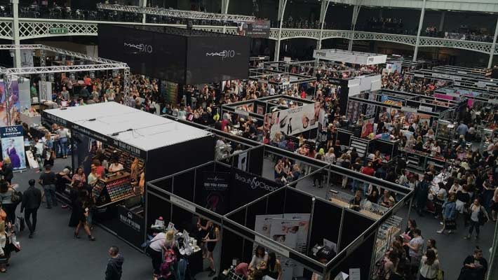 Unique trade show tchotchkes for creative giveaways