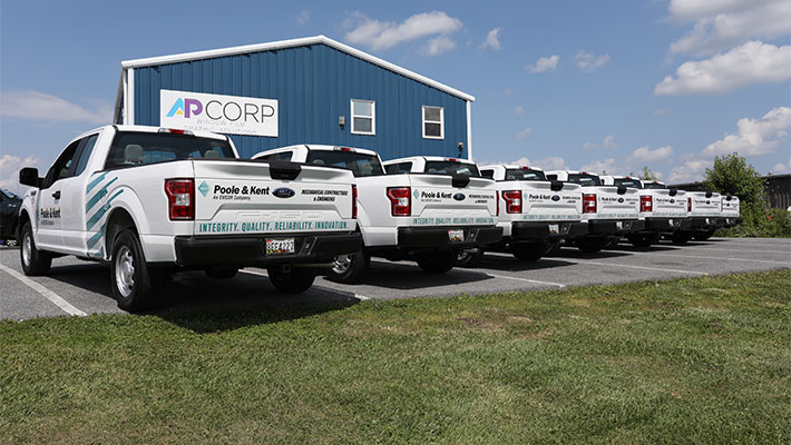 Effective fleet graphics with bold vehicle wrap design