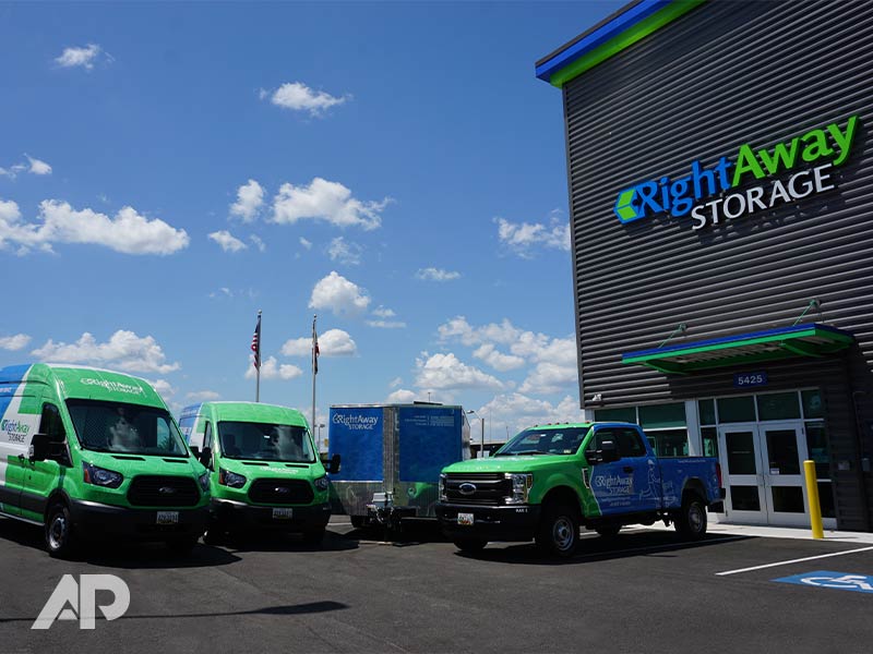 RightAway Storage Fleet Wraps Maryland Branding Installation