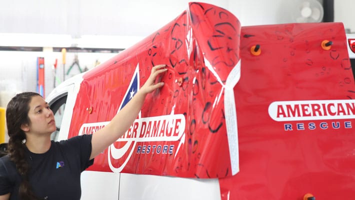 Flawless vehicle wrap finish with smooth surface